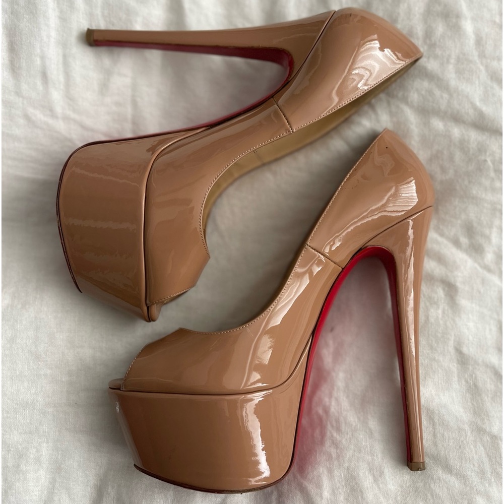 Christian Louboutin - Highness 160 Patent Leather Pumps - Picture 10 of 11